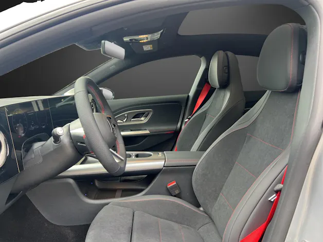 Mercedes-Benz CLA 220 4Matic 8G-DCT