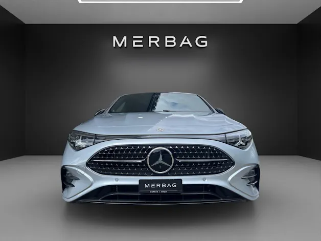 Mercedes-Benz CLA 220 4Matic 8G-DCT