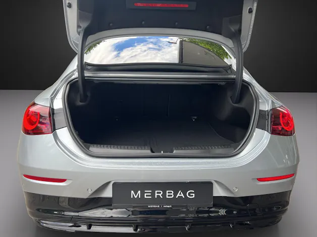Mercedes-Benz CLA 220 4Matic 8G-DCT
