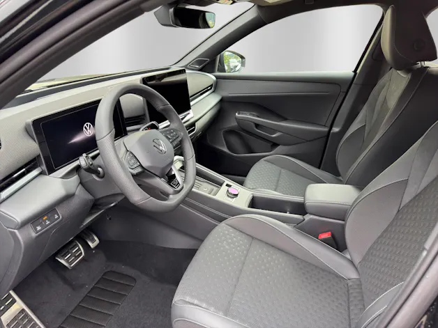 VW T-Roc 1.5 eTSI mHEV R-Line DSG