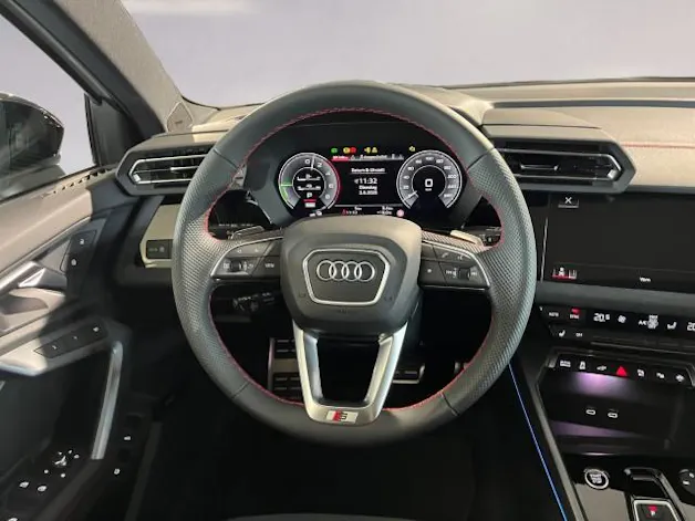 Audi A3 Sportback TFSI e 200 kW S line Attraction S tronic