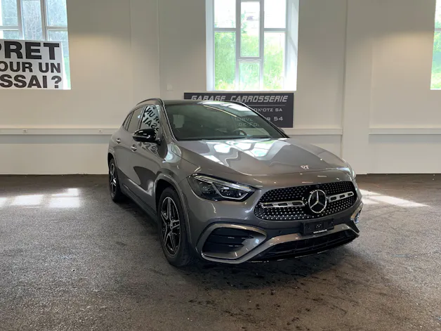Mercedes-Benz GLA 250 4Matic 8G-DCT