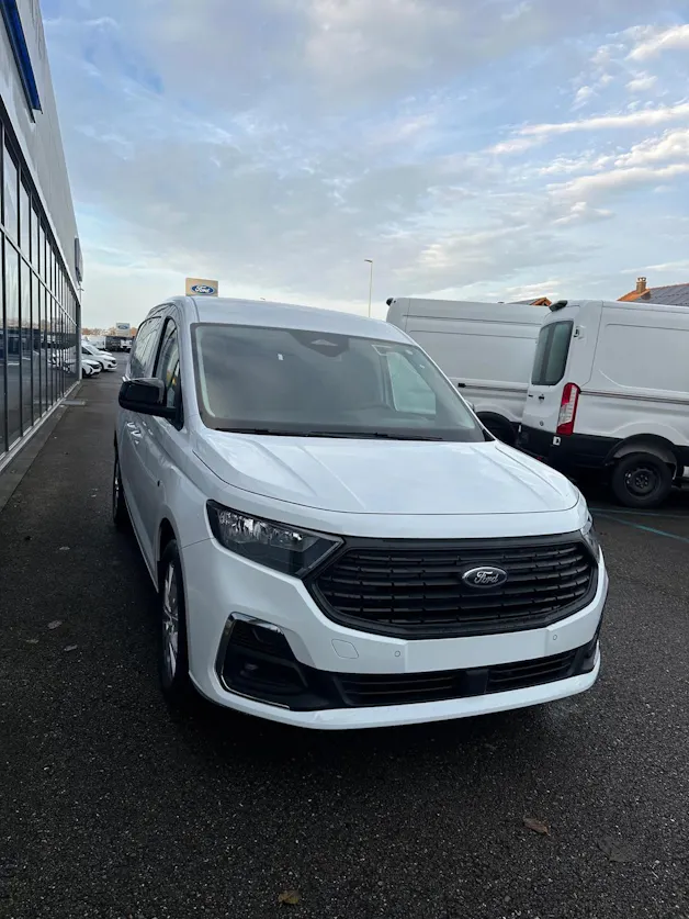 Ford Grand Transit Connect fourg. 2 Titanium/122CV/Aut.