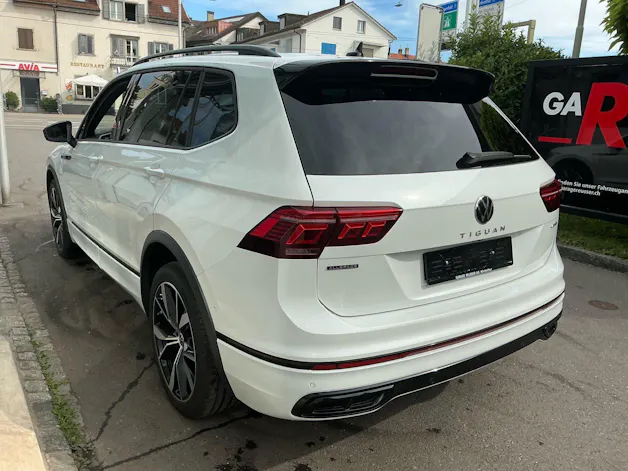 VW Tiguan Allspace R-LINE 4MOTION BLACK STYLE *** 5 JAHRE VW WERKGSGARANTIE ***
