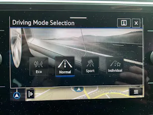 VW Tiguan Allspace R-LINE 4MOTION BLACK STYLE *** 5 JAHRE VW WERKGSGARANTIE ***