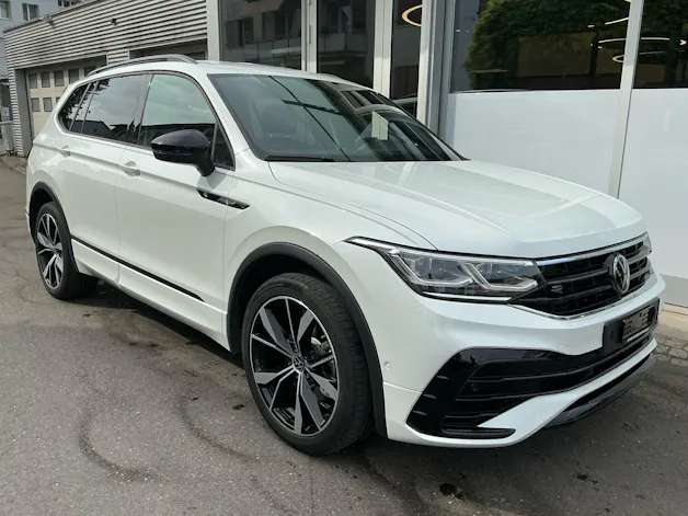 VW Tiguan Allspace R-LINE 4MOTION BLACK STYLE *** 5 JAHRE VW WERKGSGARANTIE ***