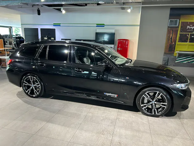 BMW 330d xDrive 48V Touring Steptronic M Sport