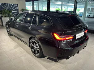 BMW 330d xDrive 48V Touring Steptronic M Sport