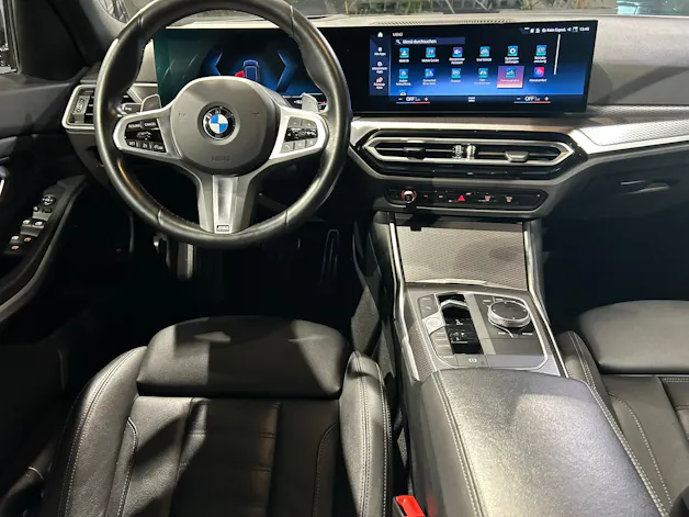 BMW 330d xDrive 48V Touring Steptronic M Sport