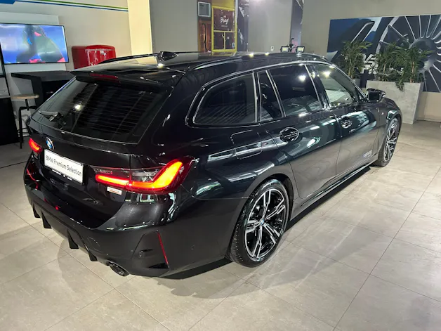BMW 330d xDrive 48V Touring Steptronic M Sport