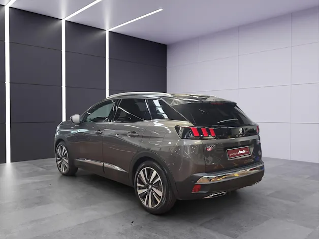 Peugeot 3008 1.6 Plug-in Hybrid4 GT