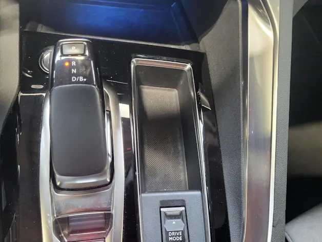 Peugeot 3008 1.6 Plug-in Hybrid4 GT