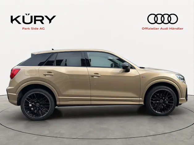 Audi Q2 40 TFSI S line Attraction (Audi exclusive)