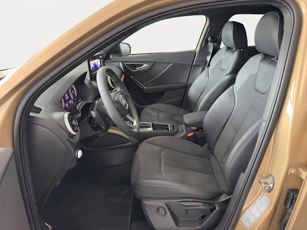 Audi Q2 40 TFSI S line Attraction (Audi exclusive)