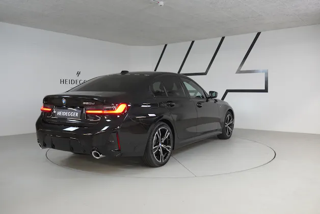 BMW 320d xDrive 48V Steptronic M Sport