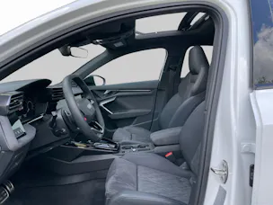 Audi RS3 Limousine 2.5 TSI quattro S-tronic