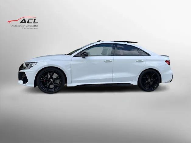 Audi RS3 Limousine 2.5 TSI quattro S-tronic