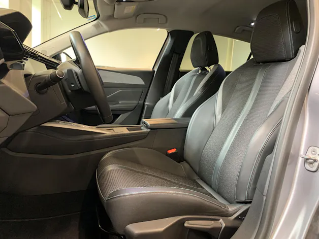 Peugeot 308 1.2 Pure Tech Allure EAT8