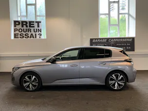 Peugeot 308 1.2 Pure Tech Allure EAT8