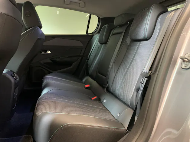 Peugeot 308 1.2 Pure Tech Allure EAT8