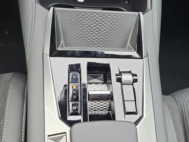 DS Automobiles AUTOMOBILES DS4 1.2 MHEV Performance Line