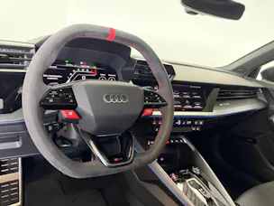 Audi RS3 Limousine 2.5 TSI quattro S-tronic