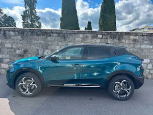 Alfa Romeo Junior 1.2 48V Hybrid Q4 Sport Spéciale