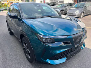 Alfa Romeo Junior 1.2 48V Hybrid Q4 Sport Spéciale