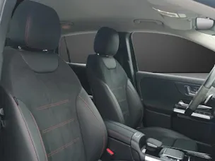 Mercedes-Benz EQA 300 AMG Line 4Matic