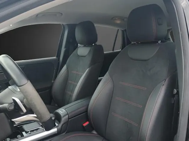 Mercedes-Benz EQA 300 AMG Line 4Matic