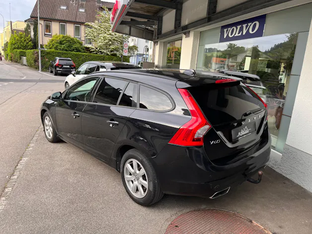 Volvo V60 D4 AWD Family Edition Geartronic