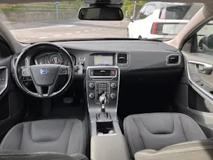 Volvo V60 D4 AWD Family Edition Geartronic