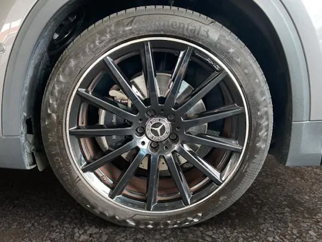 Mercedes-Benz GLA 200 AMG Line