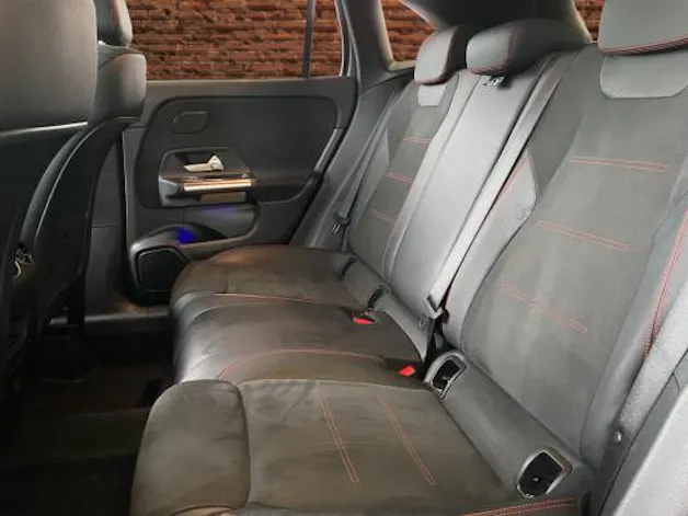 Mercedes-Benz GLA 200 AMG Line