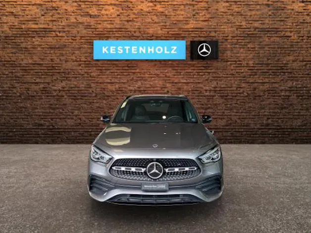 Mercedes-Benz GLA 200 AMG Line