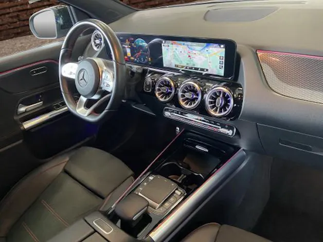 Mercedes-Benz GLA 200 AMG Line