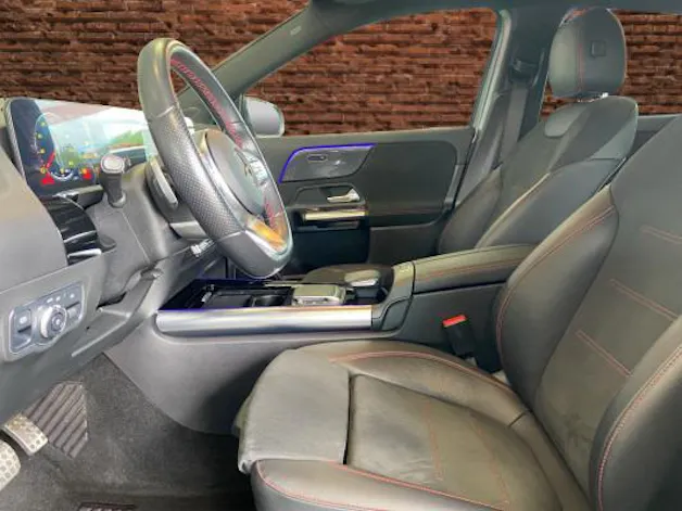 Mercedes-Benz GLA 200 AMG Line