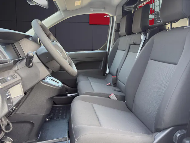 Citroën Jumpy 2.2 BHDI M A8 First