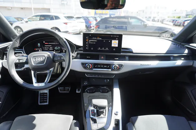 Audi A4 Avant 45 TFSI S line S-tronic quattro