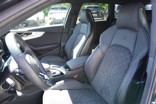 Audi A4 Avant 45 TFSI S line S-tronic quattro