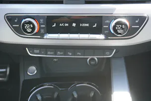 Audi A4 Avant 45 TFSI S line S-tronic quattro