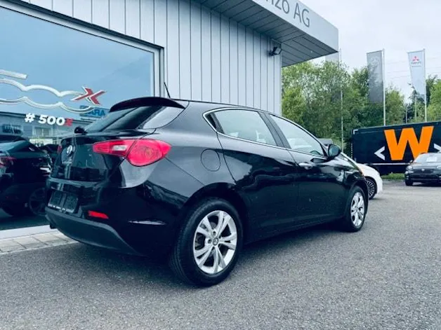Alfa Romeo Giulietta 1.4 MultiAir Distinctive