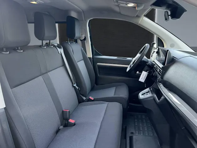 Peugeot Traveller 2.0 BlueHDi Business Standard EAT8