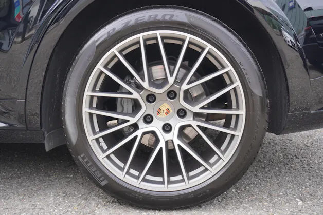 Porsche Cayenne S Coupé Platinum Edition
