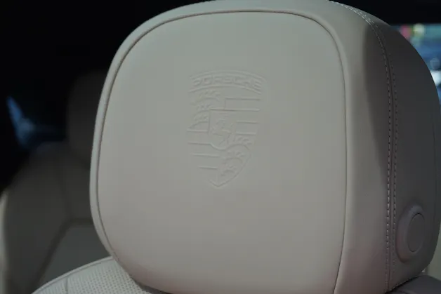 Porsche Cayenne S Coupé Platinum Edition