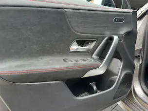 Mercedes-Benz CLA SB 250 Sw. Star 4M 7G