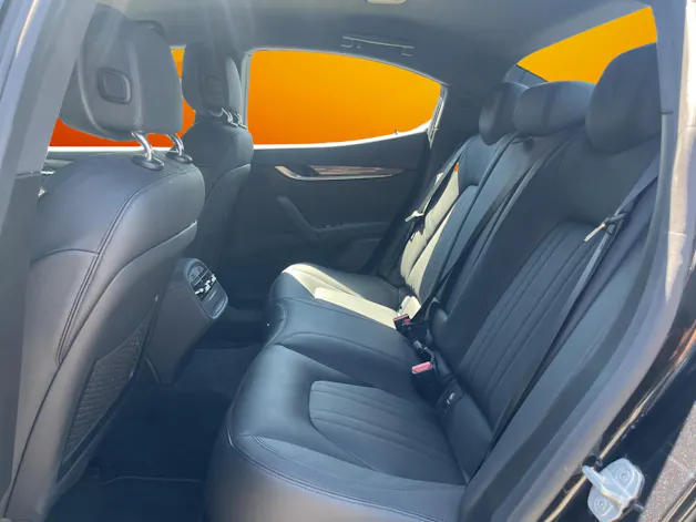 Maserati Ghibli 2.0 Hybrid GT Automatica *** Full Black ***