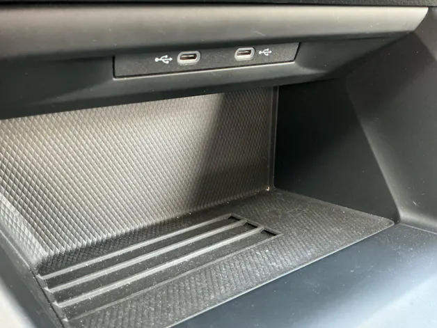 VW Golf 2.0 TDI 115 PS HANDSCHALTUNG *** FACELIFT ***