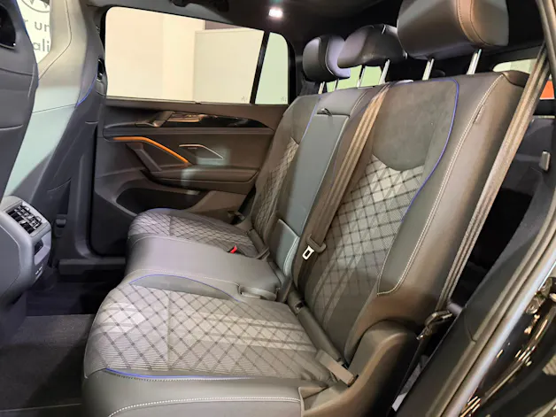VW Tayron 2.0 TSI R-Line DSG 4Motion