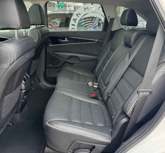 Kia Sorento 2.2 CRDI Style 7P. Automatic